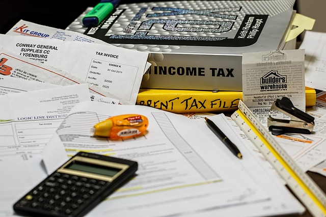 Banking & Financial Translation Services income tax 491626 640 1