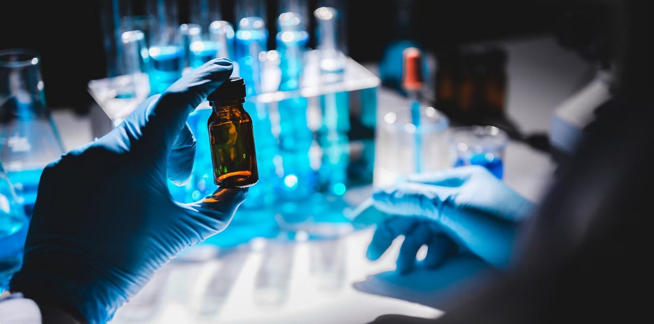 Pharmaceutical Translation Services a resaercher working at a lab.