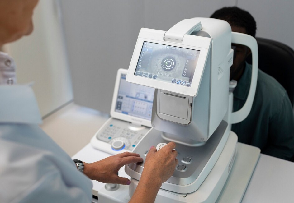 Medical Device Translation Services a doctor using a medical device
