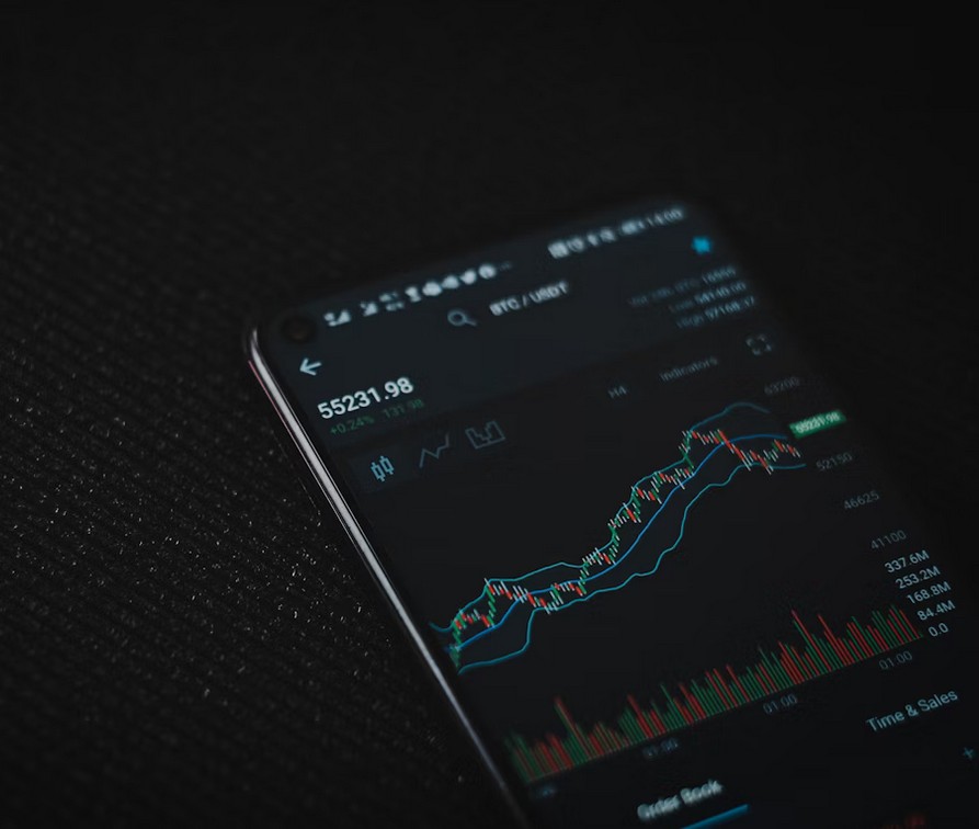 Beyond Translation: The Revolutionary Power of fintech marketing cultural adaptation. smartphone displaying banking data
