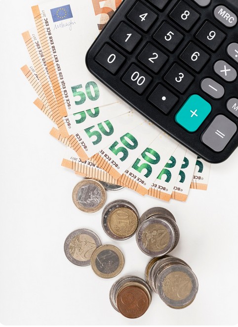 Transcreation vs. Translation: The Ultimate Guide for Fintech Marketing. calculator, coins and banknotes