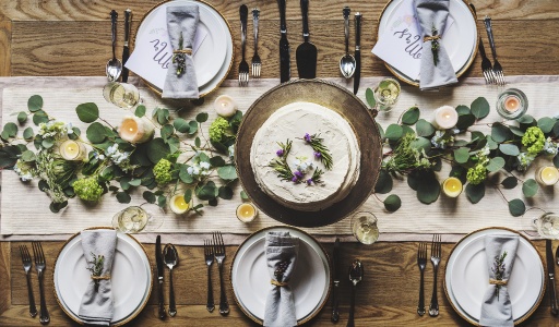 Your Next Investment: Why F&B is the Surprising Engine of World Growth. plates on a restaurant table