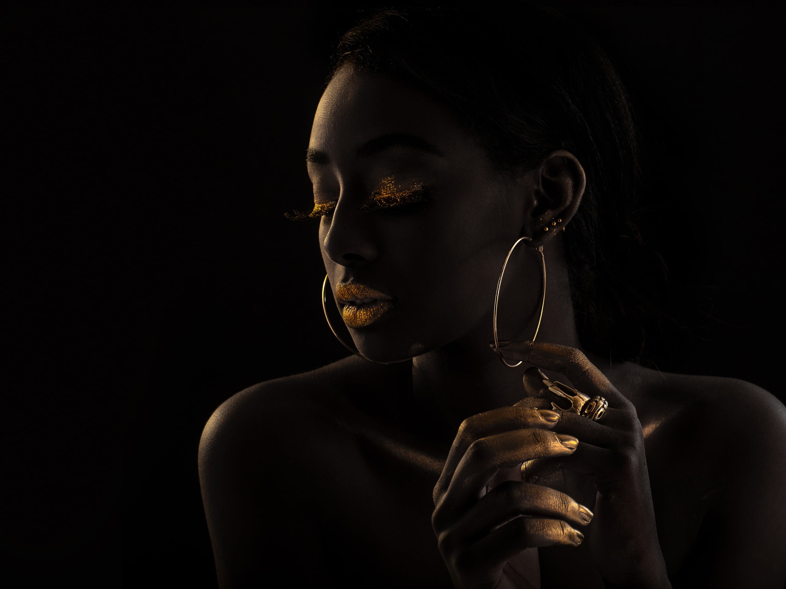 The Art of Translation: Unlocking New Markets for the Global Beauty Industry. a woman wearing cosmetics colors