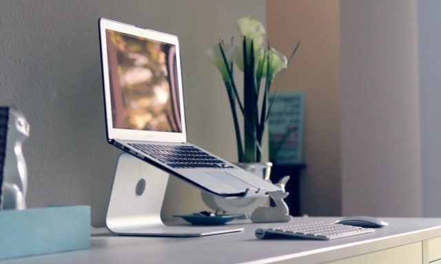 Your 2025 Guide to Financial Translation: How to Get Top Quality Without the Top Price. worktanble with a laptop on it