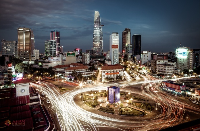 The Ultimate Guide to Winning New Markets with Retail Localization. modern city in south asia