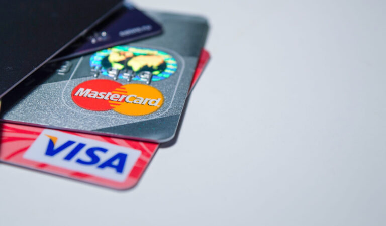 iamge showing credit cards